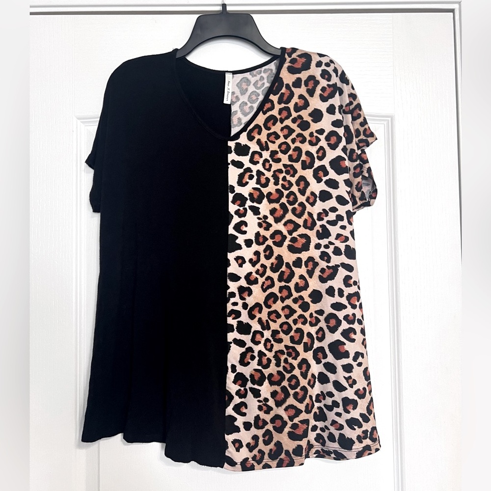 Now N Forever Animal Color Block Short Sleeve Tee